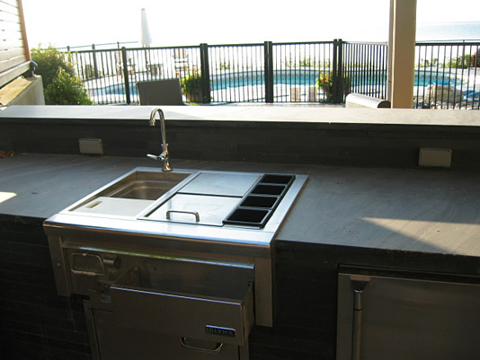 ontoro-blvd-outdoor-kitchen-and-stone-work-003